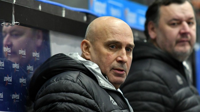 Fabián Ruiz z Neapola oslavuje gól v pohári na pôde Interu Miláno.