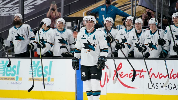 Patrick Marleau ( San Jose) sa postaral o zápis do historických tabuliek NHL..jpg