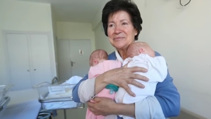 Veľrybí výlučok vážil približne 7 kilogramov.