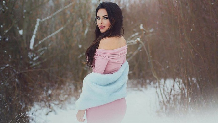 Jana Hrmová v zasnenej zimnej romantike