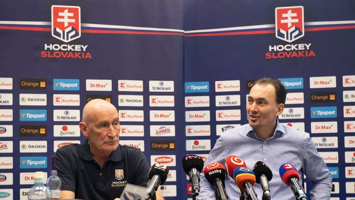 Generálny manažér hokejovej reprezentácie Miroslav Šatan na tlačovke.