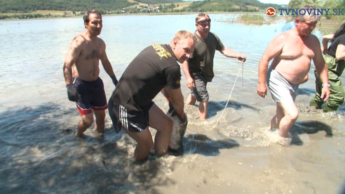 Patrik Švajda a rybári.
