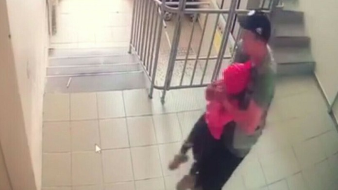 Pedofil prenasledoval 7-ročné dievča