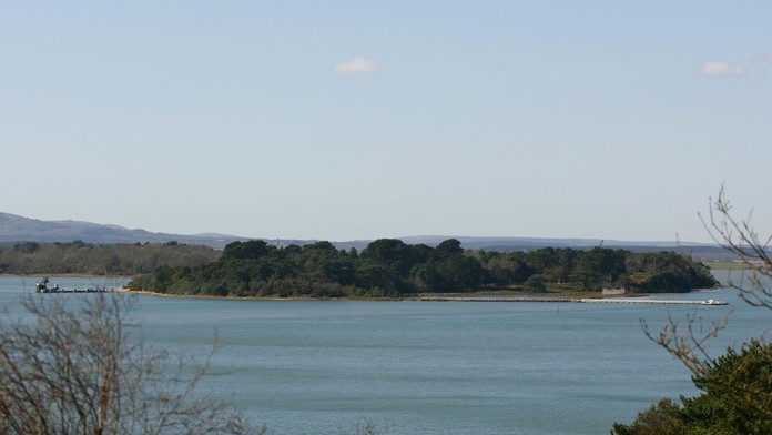 Na juhu Anglicka uniklo do mora vyše 30-tisíc litrov ropy