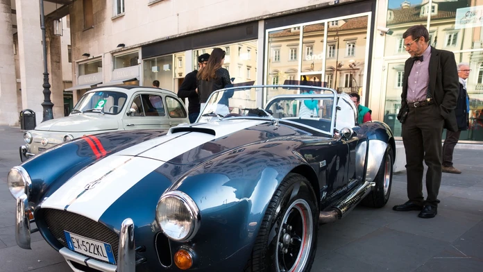 Shelby Cobra.