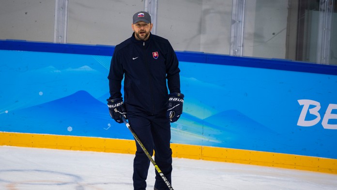 Asistent trénera slovenskej hokejovej reprezentácie Andrej Podkonický počas tréningu pred ZOH 2022.