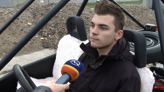 Tínedžer z Levíc konkuruje uznávaným konštruktérom. Pozrite si, čo zostrojil