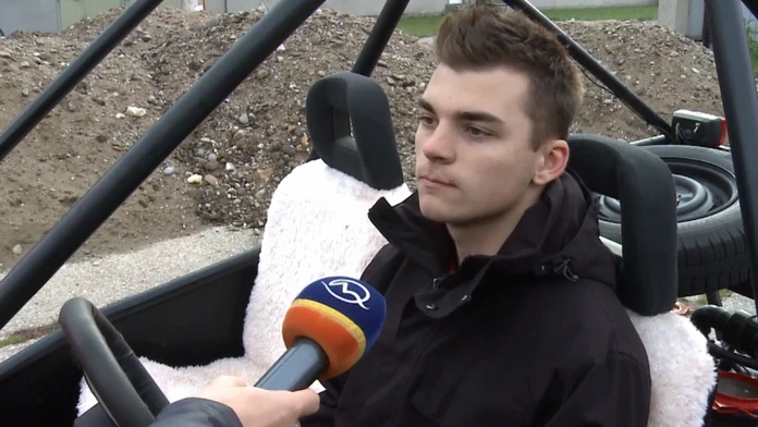 Tínedžer z Levíc konkuruje uznávaným konštruktérom. Pozrite si, čo zostrojil