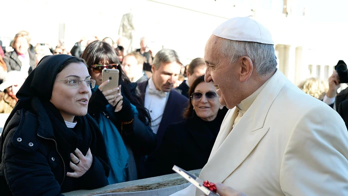 Vatican_Pope_Singing_Nun458422207926.jpg