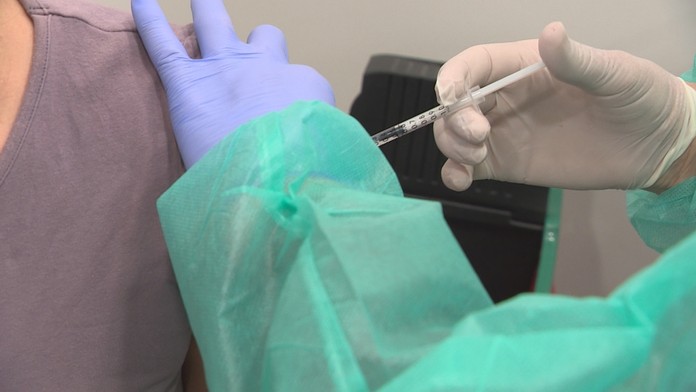 Dostali ste prvú dávku vakcíny AstraZeneca a pozvali vás teraz na Pfizer?