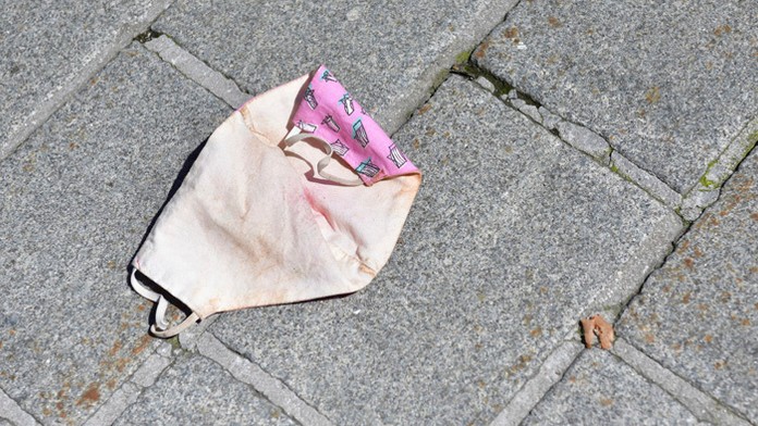 Výstrahy SHMÚ pred búrkami na stredu.