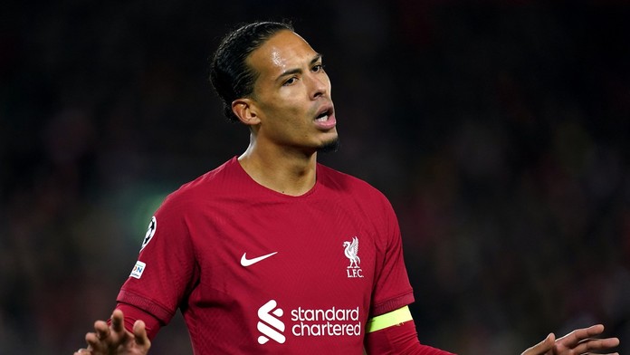 Problémy Liverpoolu sa prehlbujú. Ďalšia opora tímu je na mesiac mimo hry