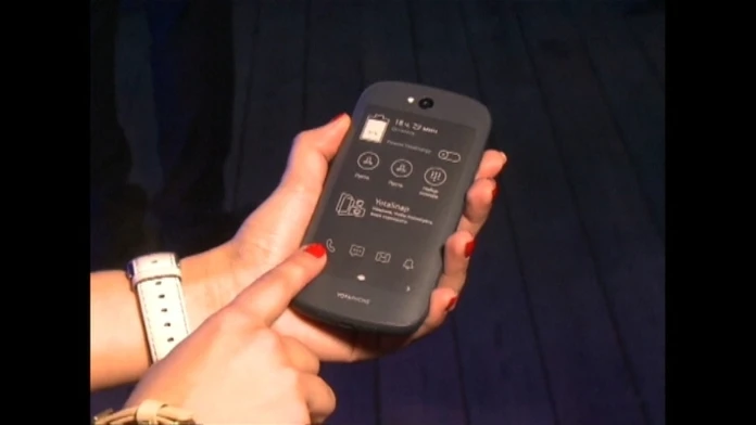 1_Yotaphone2web_jpg_bez_watermarku_1.jpg