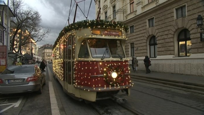 Vianočná električka v Bratislave