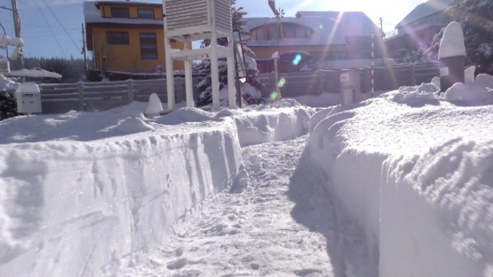 Na Orave napadalo vyše pol metra snehu.