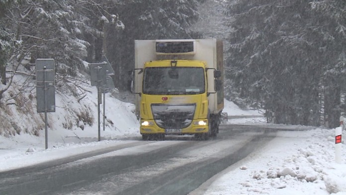 Cesty boli neprejazdné. 