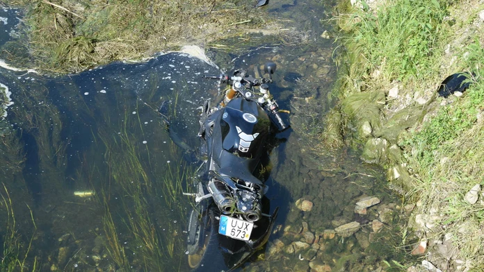 Motorka v kanále