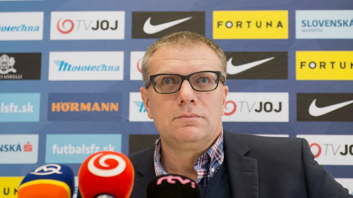 Prezident Slovenského futbalového zväzu (SFZ) Ján Kováčik na brífingu.