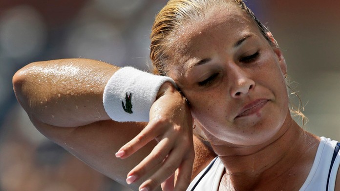 Dominika Cibulková v osemfinále US Open proti Madison Keysovej.