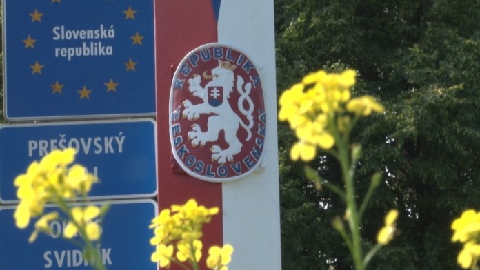 Stĺp označoval hranice Československa.