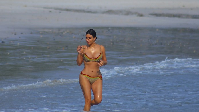 Kim konečne bez retuše a filtrov: Spredu wau, zozadu katastrofa