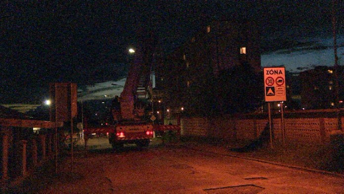 Nočná dráma v Malackách. Muž chcel skočiť zo žeriava