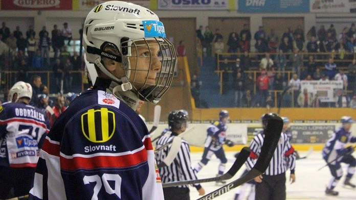 Obranca HKM Zvolen Michal Ivan pred prvým zápasom v Tipsport lige..