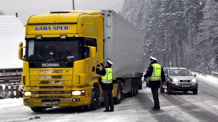 Donovaly su pre kamiony uzatvorene.jpg