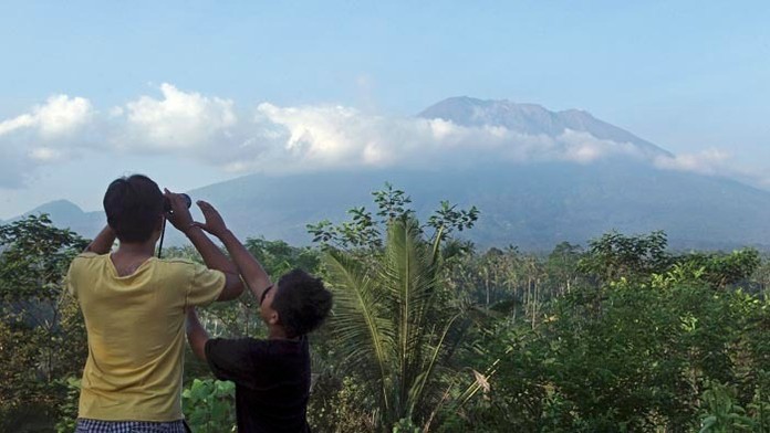 Indonézska sopka Agung.