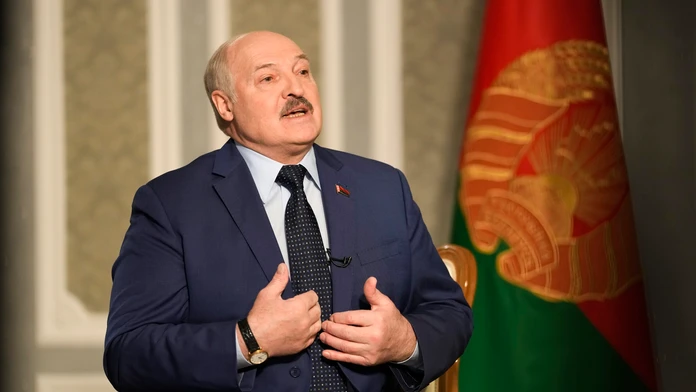 Bieloruský prezident vyzval Ukrajinu, aby prestala bojovať, inak ju čaká skaza