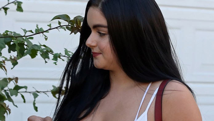 Šortky alebo nohavičky? Škoda, že nie sú na herečkinu postavu