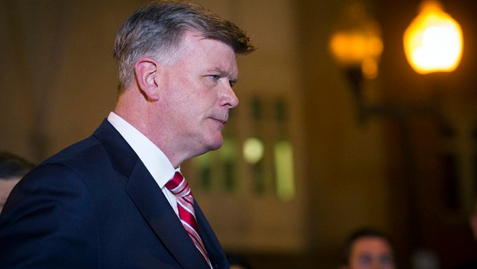 Traja Slováci prenasledovali matku s jej synom z domu do obchodu.