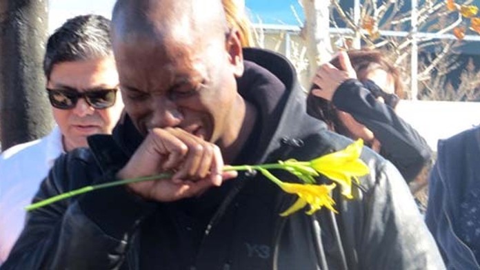 Tyrese Gibson sa na mieste nehody rozplakal. 