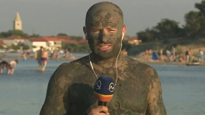 Braňo Tomaga si vyskúšal bahno v lokalite Nin.