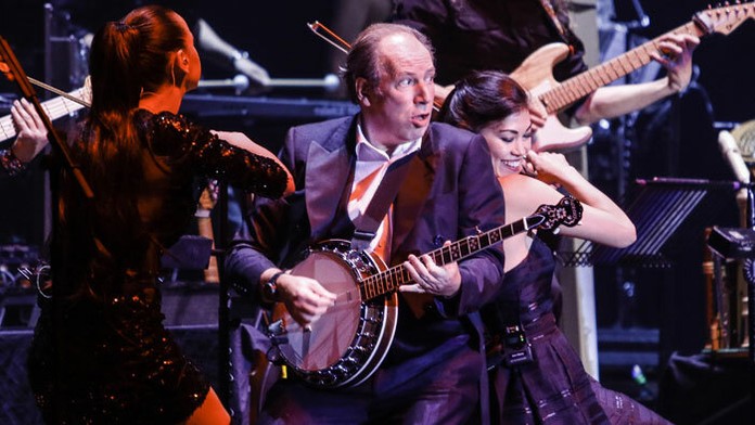Hans Zimmer počas minuloročného koncertu Live on Tour v Bratislave