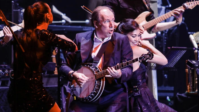 Hans Zimmer počas minuloročného koncertu Live on Tour v Bratislave