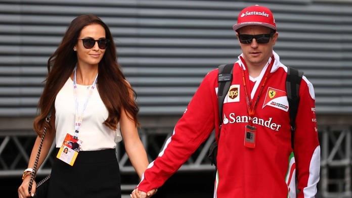 Dnes už mladomanželia Kimi Räikkönen a Minttu Virtanen.