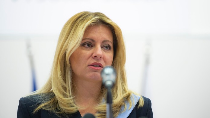 Netradičný vianočný stromček na letisku vo Vilniuse