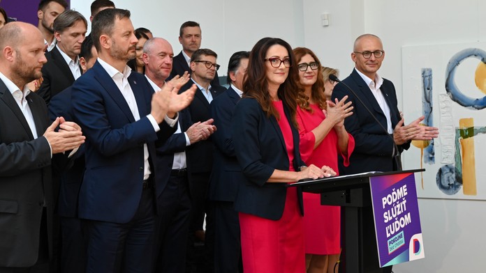 Demokratov do volieb povedie Letanovská, druhý na kandidátke je expremiér Heger