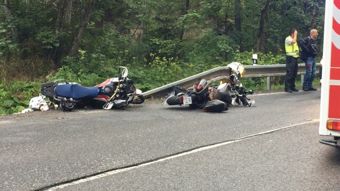 Čelná zrážka motorkárov