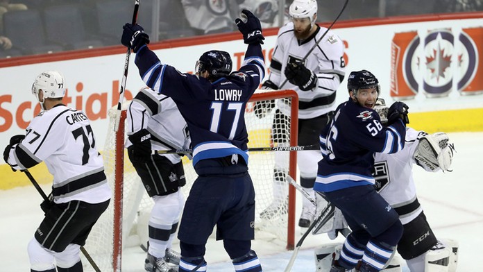Marko Daňo prispel jedným gólom k triumfu Winnipegu nad Los Angeles 3:2 po nájazdoch.