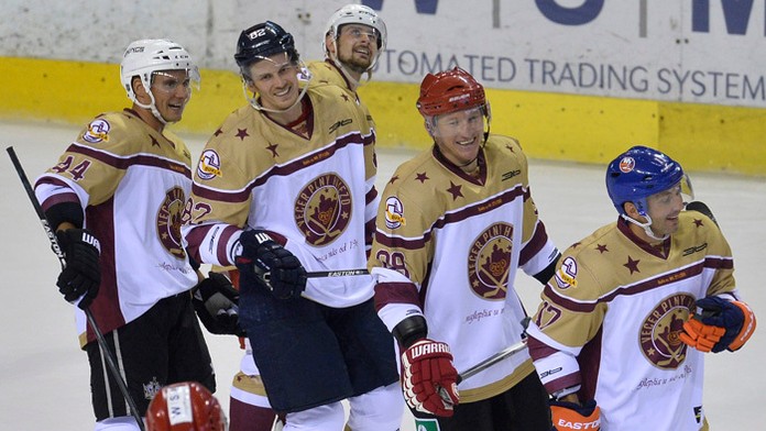 Na archívnej snímke zľava Andrej Sekera, Tomáš Kopecký, Tomáš Tatar, Marcel Hossa a Ľubomír Višňovský.