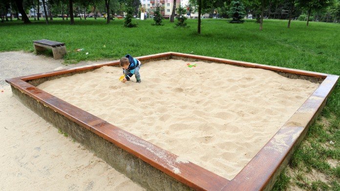 Mrle, toxoplazmóza, salmonelóza. Tým všetkým sa môže vaše dieťa nakaziť na pieskovisku