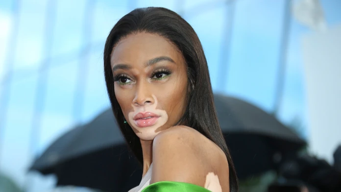 Modelka Winnie Harlowová.