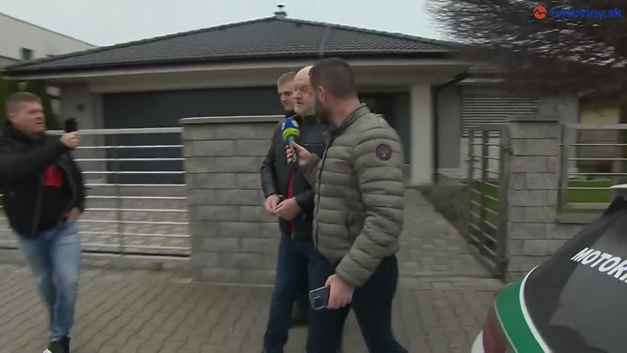 Extrnavský krajský policajný šéf aj súčasný okresný riaditeľ nejdú do väzby. Súd ich prepustil na slobodu