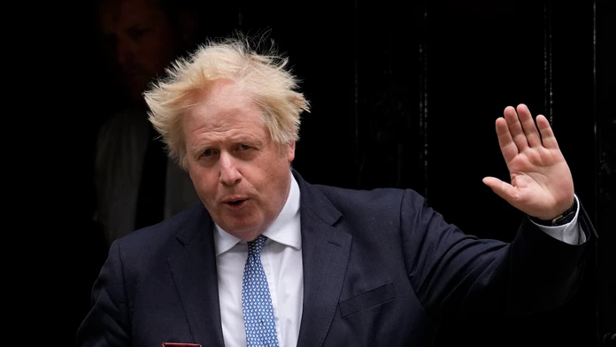 Britský expremiér Johnson: Ukrajina by mala dostať všetko, čo potrebuje, aby sa odvrátila katastrofa
