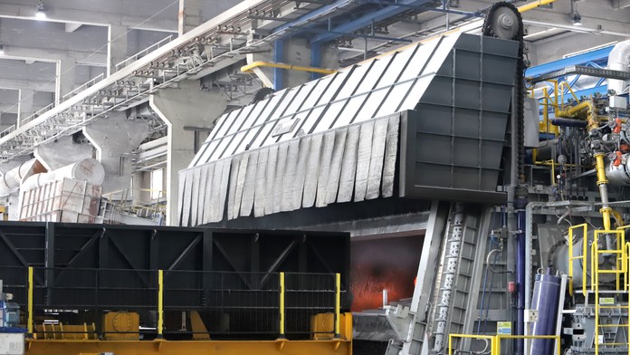 V Slovalcu odstavujú pece, zamestnancov zatiaľ neprepúšťajú