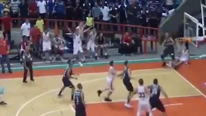 Reprofoto.