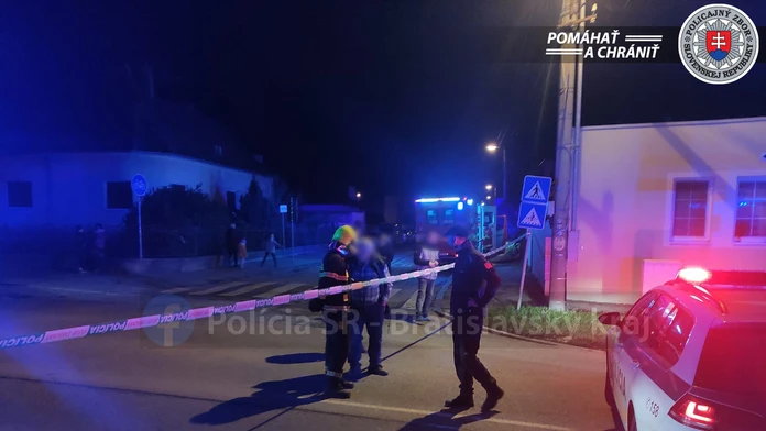 V Bratislave uzavreli niekoľko ulíc, dôvodom je požiar po výbuchu