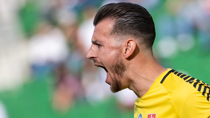 Brankár Martin Dúbravka počas prípravného zápasu pred ME 2020 proti Rakúsku.